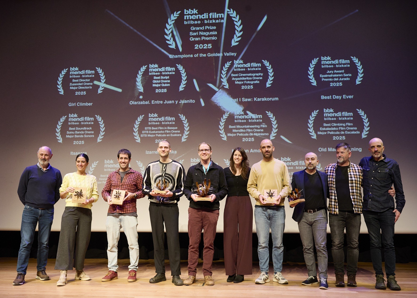 Afganistanen kokatutako ‘Champions of the Golden Valley’ pelikulak irabazi du Mendi Filmeko Sari Nagusia, komunitatearen adeitasuna gerraren basakeriaren aurrean jartzen duen lana